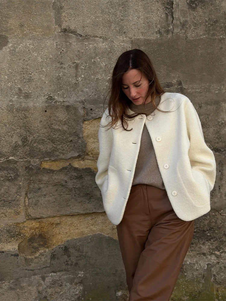 

White Shawl Collar Open Stitch Short Jackets Women's Wool Blends Double Pockets Overcoat 2023 Winter Loose Long Sleeve Coat