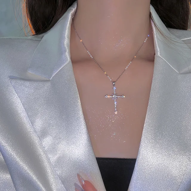 New Fashion Trend Unique Design Delicate Zircon Cross Pendant Necklace for Men and Women Couples Jewelry Party Premium Gifts 3