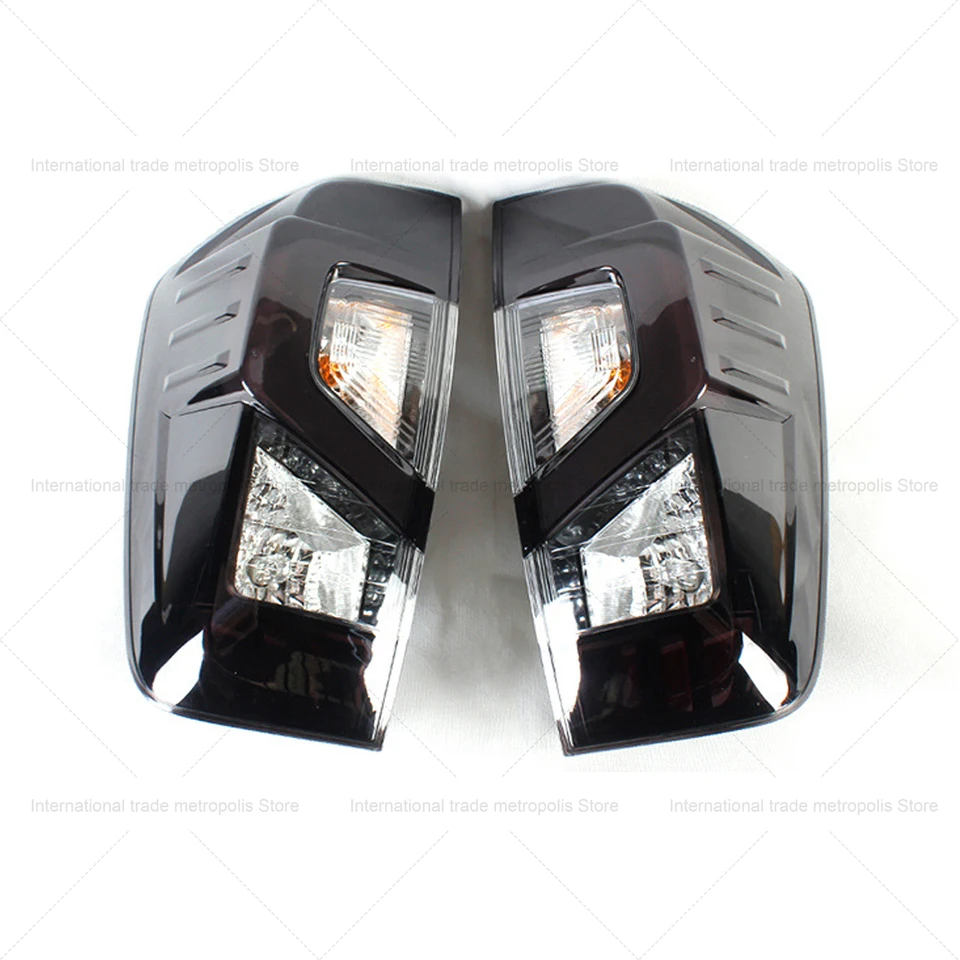 Para Nissan Navara Luz Trasera Derecha NP300 D23 15-19 Montaje