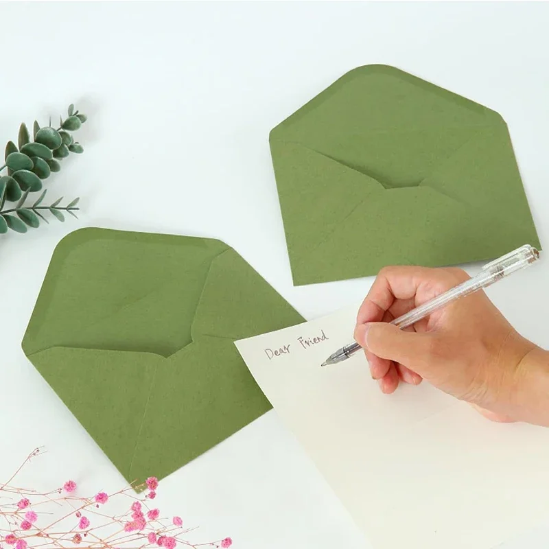 50pcs Retro Green Envelope 120g Kraft Paper 184x133mm Wedding Invitations Business Supplie Postcard Giftbox Packaging Stationery