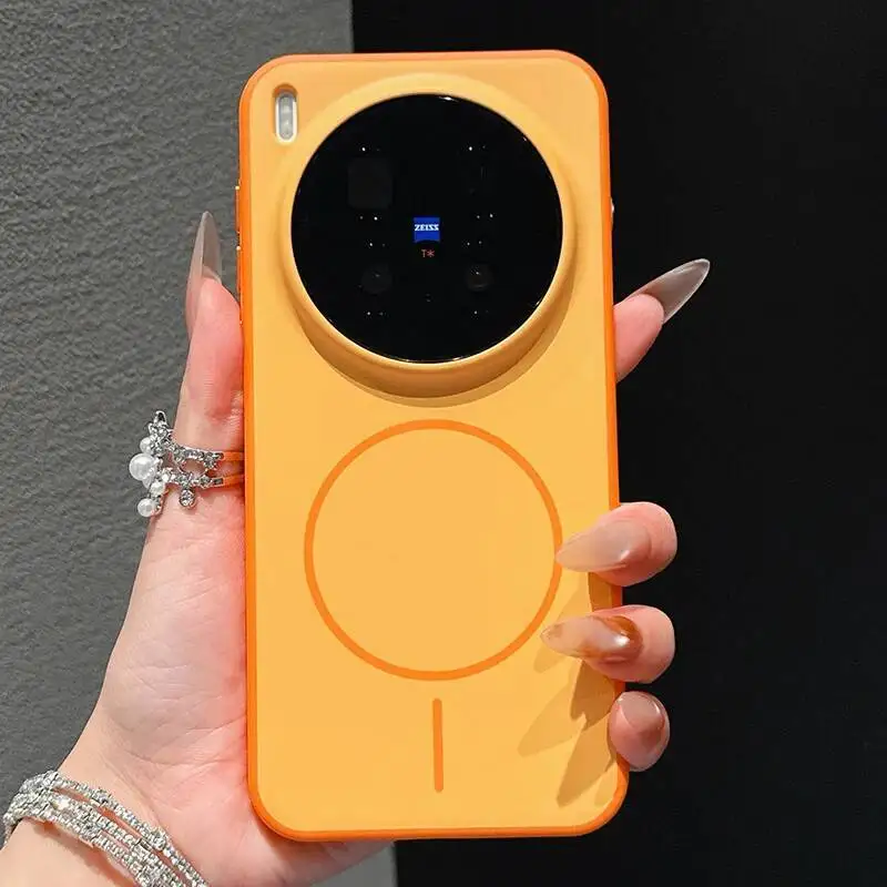 Luxury Shockproof Anti-Fall Protective Case with Comfortable Feel for Smartphones