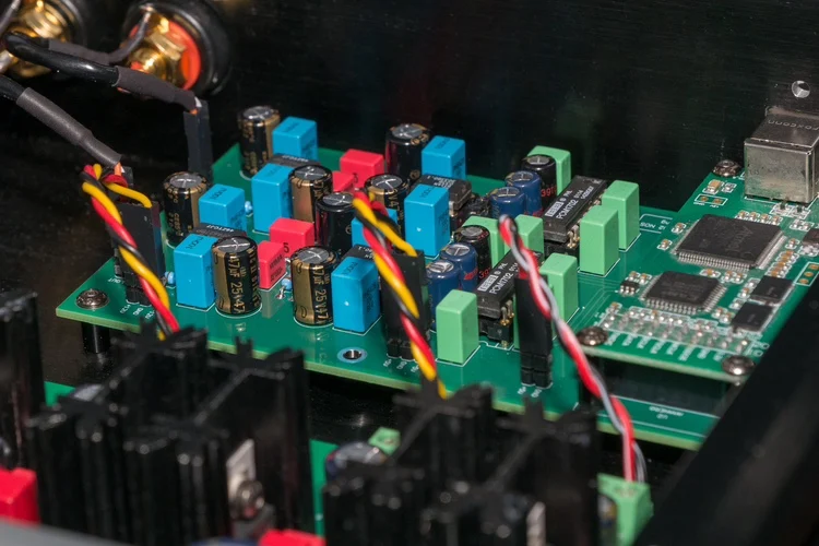 Nos PCM1702 dac decoding board with I2S interface as input and silicon isolation chip 5