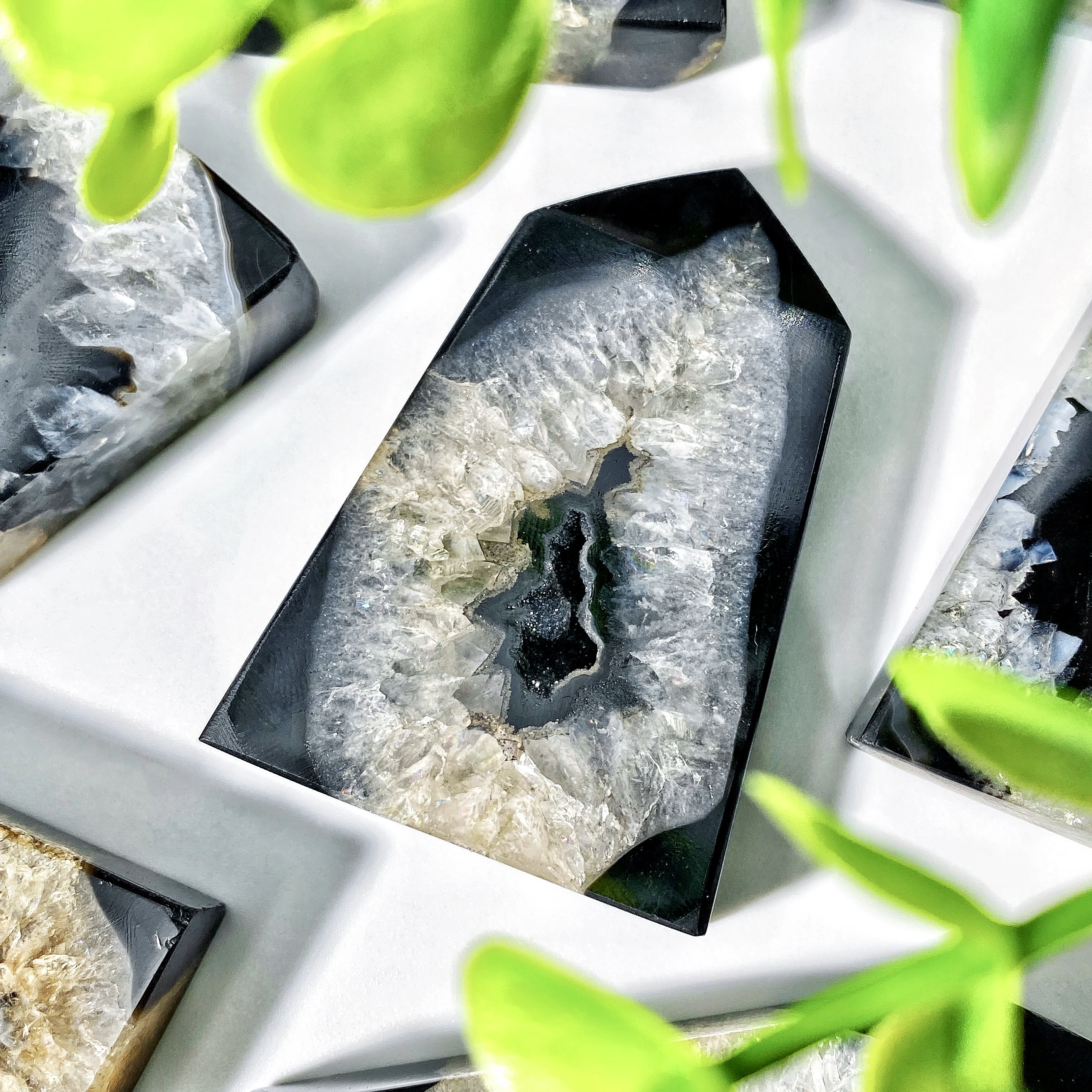 Black Sardonyx Agate Point 2