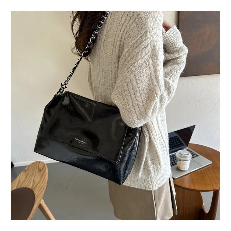 SoftLeatherLarge-capacityFashionableandSimpleCommuterChainSingle-shoulderBagforWomen,NewVersatileInsToteBag-AliExpress1524