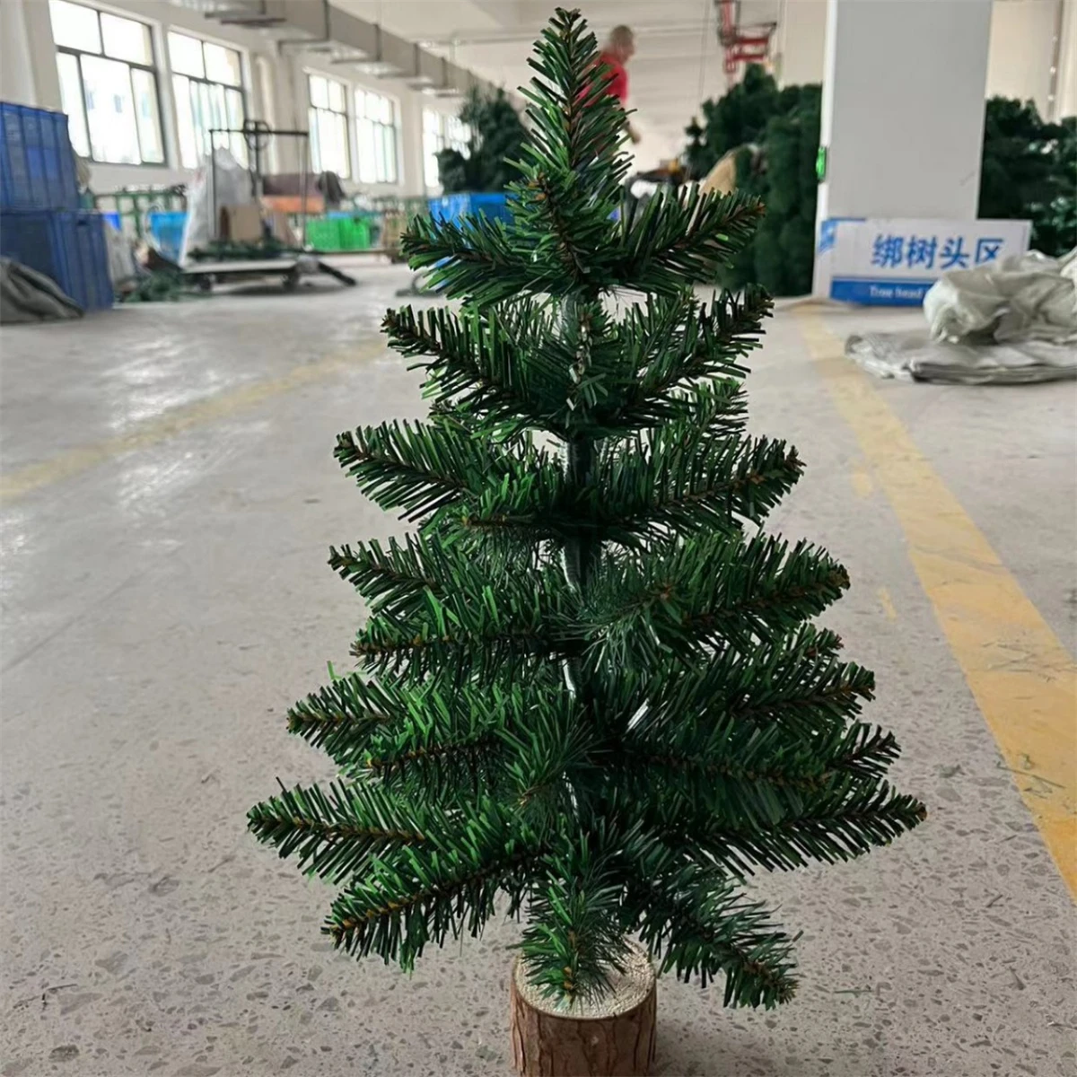 Desktop Christmas Tree 3
