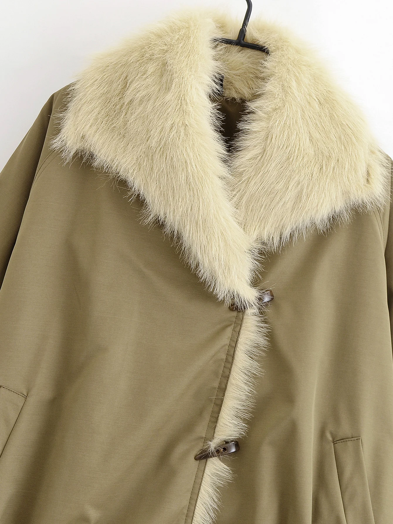 Women Artificial Fur Collar Short Jacket Coat Female Autumn Winter Long Sleeves Horn Button Outerwear Lady Jacket Streetwear