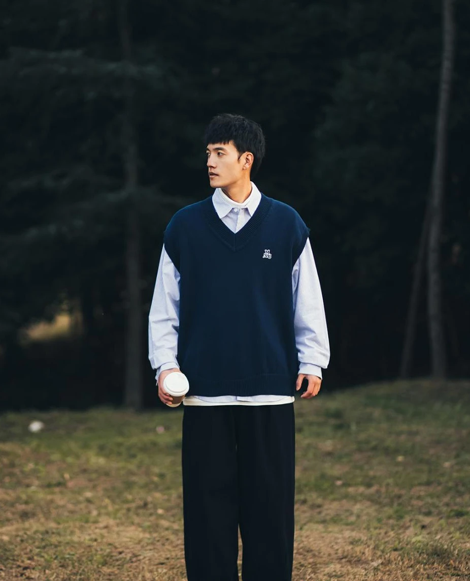Description Picture 6 of itemMan Clothes Print No Hoodie Knitted Sweaters for Men Vest Sleeveless Waistcoat Fashion 2023 Y2k Vintage Heated Japanese Harajuku