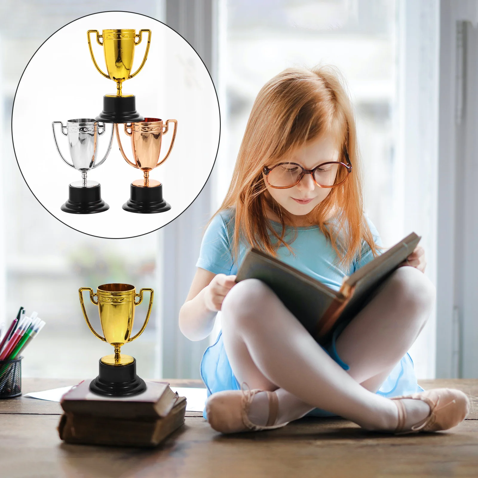 

Trophy Trophies Award Kids Mini Awards Medals Sports Gold Party Football Winner Tournament Soccer Game Plastic Favors Decor