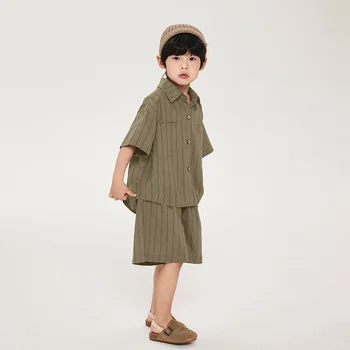 Abbigliamento per bambini Set da ragazzo Estate Nuova camicia a righe per bambini in cotone e canapa Pantaloncini a maniche corte Set da due pezzi