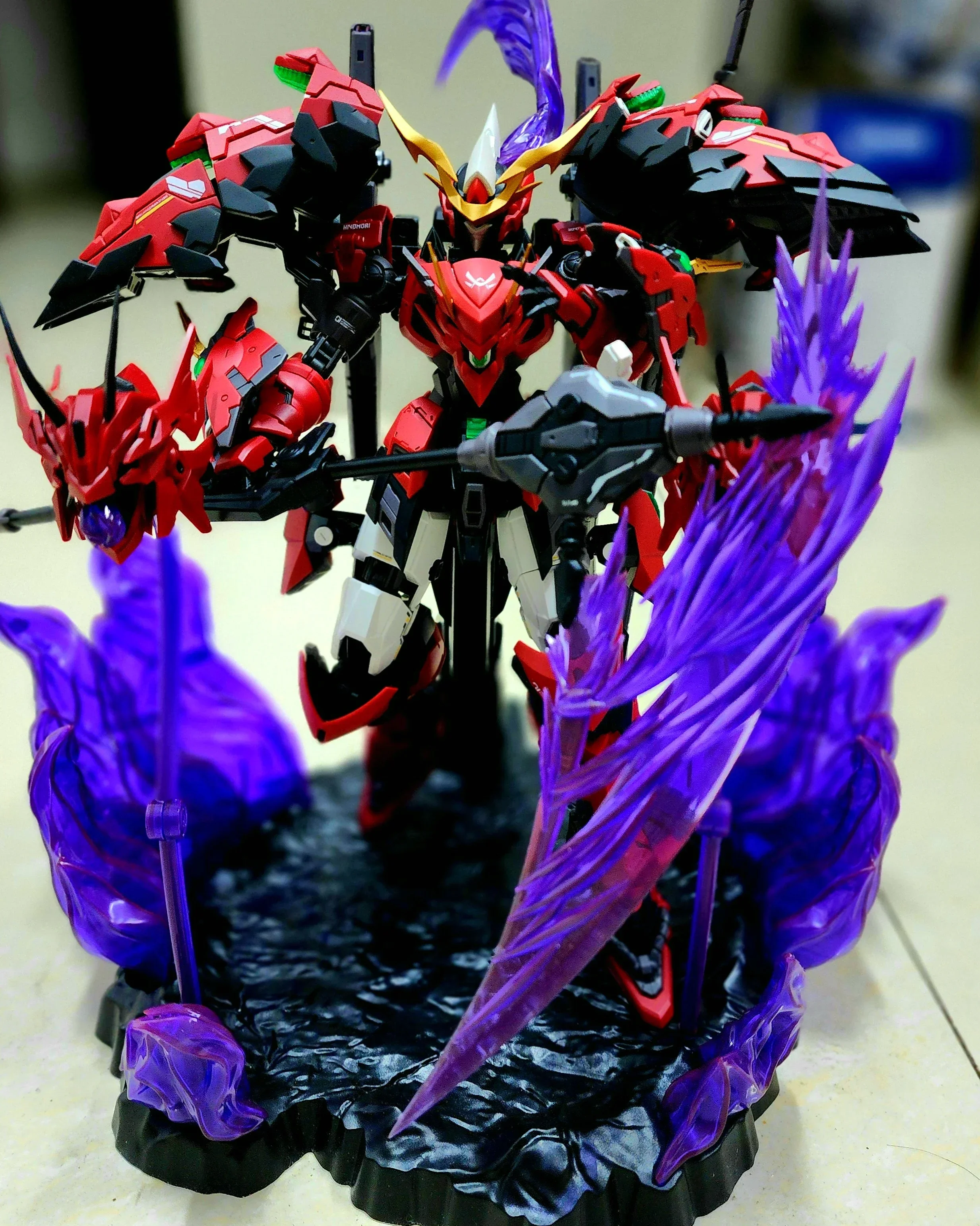 

Hot Inventoryaction Figures Red Ghost Ruo 1/100 Mg Assembly Model 69000 Collection Statue Fiurine Doll Toys Gifts