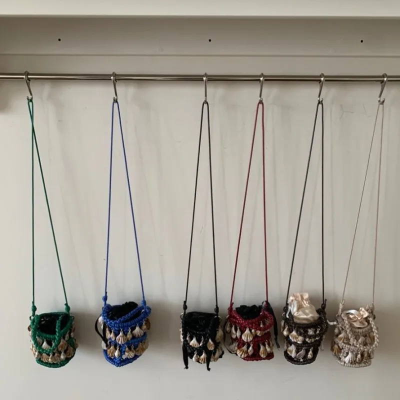 NEW Exquisite Hand woven shell pendant Beaded Woven Bag Fashionable Crossbody Handbag Elegant Design Dinner Bag
