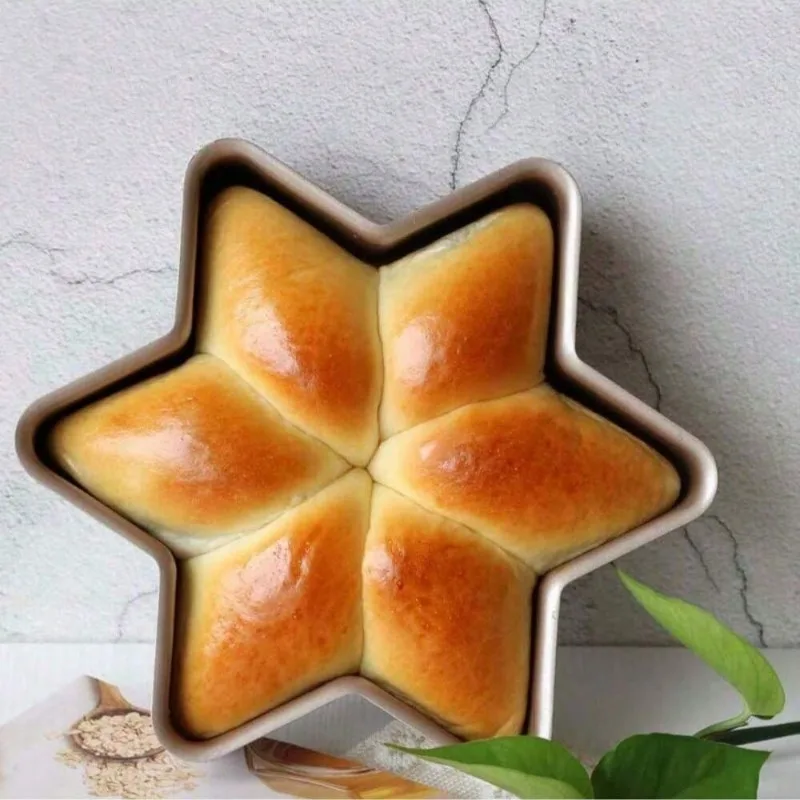 Champagne Gold Star-Shaped Cake Pan Hexagram Baking Mould with Non-Stick Coating Ideal for Bread Oven Safe Kitchen Bakeware Tool