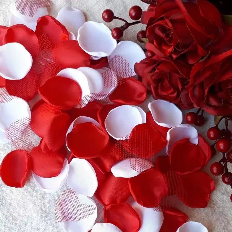 300Pcs/Bag Red Silk Satin Rose Petals Handmade Artifical Flowers Boda Girl Basket Home DecorTable Wedding Party Accessories