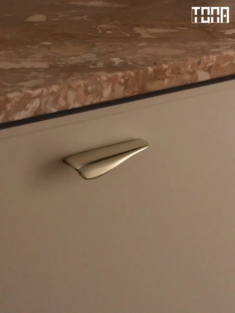 มือจับเฟอร์นิเจอร์ทองเหลือง โครเมียมเงา มือจับตู้แบบยุโรป มินิมอล มือจับหัวเตียงรูปเห็ด 1