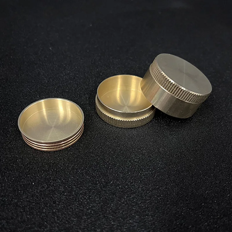 

Dynamic Coins (US Half Dollar, Sawtooth) Magic Tricks Close Up Illusions Gimmick Mentalism Prop Classic Coin Vanish Appear Magia
