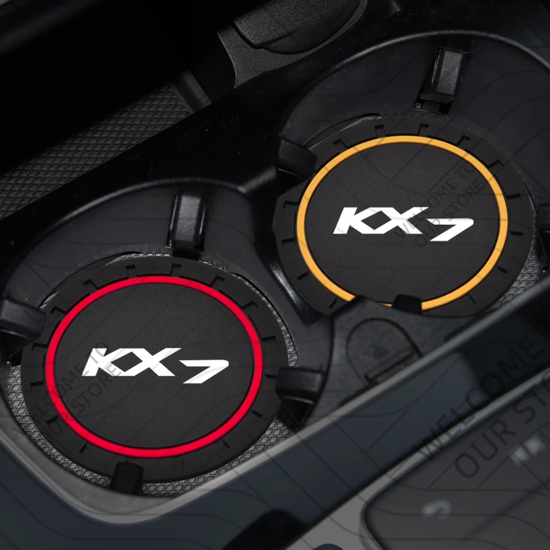 KX7 K900 로고 용 2Pcs Sorento Quoris K9 자동차 실리콘 코스터 미끄럼 방지 워터 컵 음료 매트 인테리어 장식 액세서리