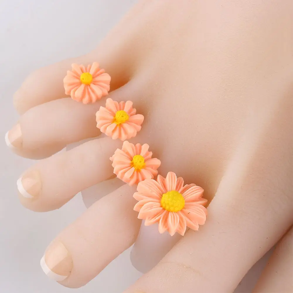 Silicone Toe Separator 8Pcs Pedicure Nail Art Tool Waterdrop Shape Daisy Flower Crystal Separator Foot Care Manicure Holder Tool
