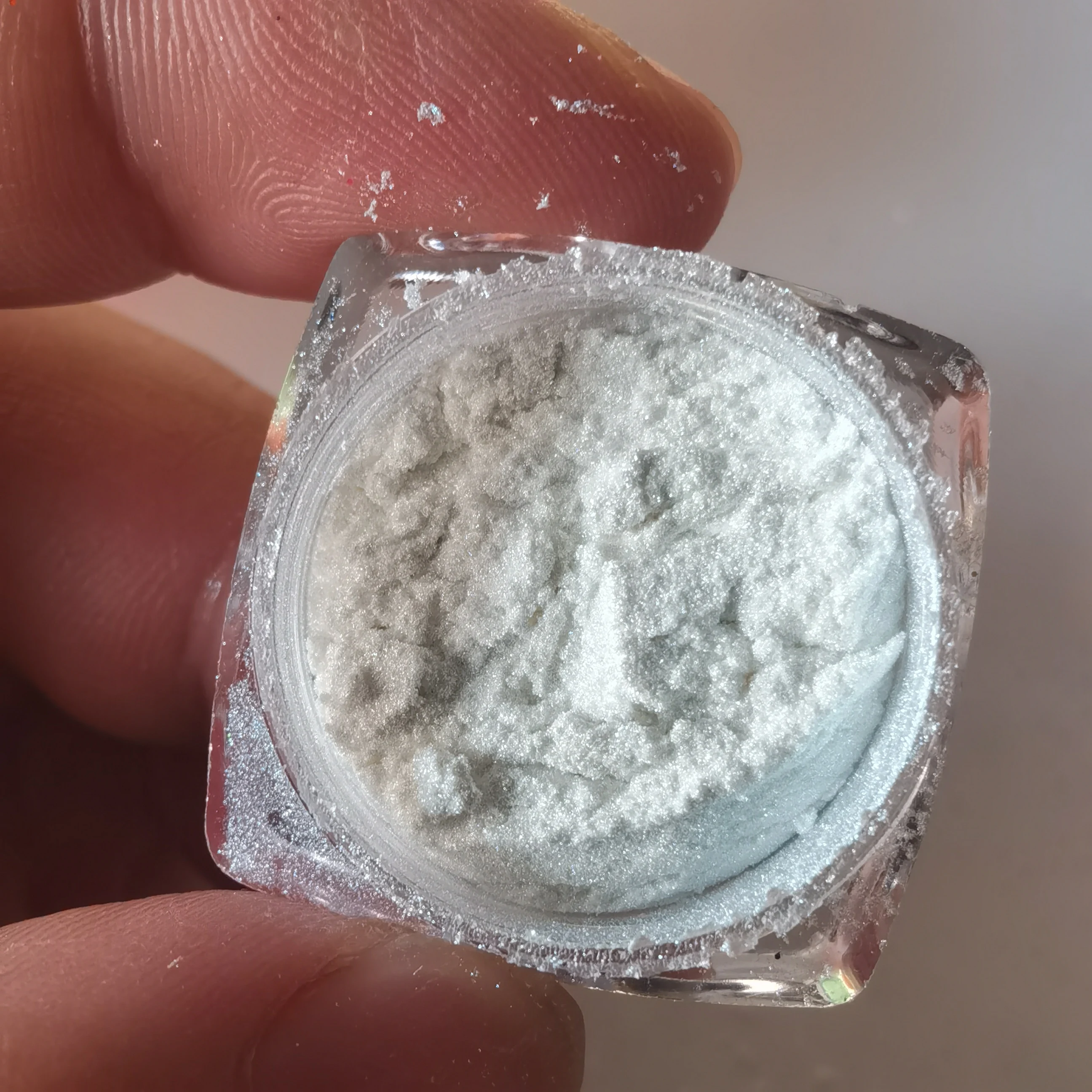 1 Bottle Moon-Mirror Nail Powder Pigment Pearl White Rubbing on Glitter White-Light Nail Art Glitter Dust Chrome Aurora Powder D nail powder,nail pigment