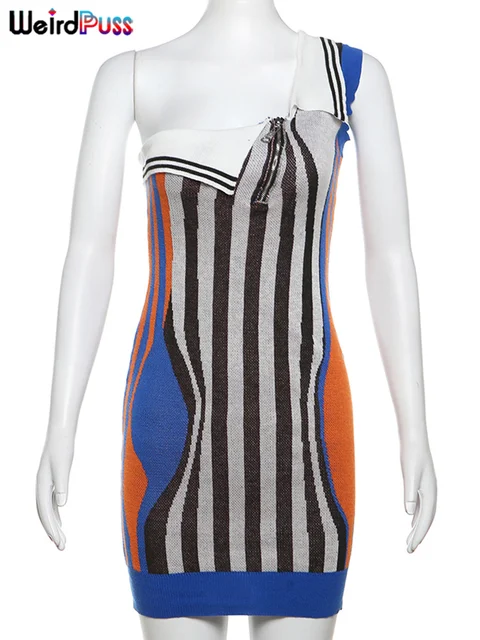 O Vestido Irregular Weird Puss: Uma Experiência Fashion Única 6 Vestido Irregular Weird Puss