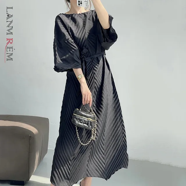 LANMREM Black High-End Pleated Women's Dress French Handmade Pleats Loose Elastic Tie Waist Irregular Summer Clothing 2DB4034