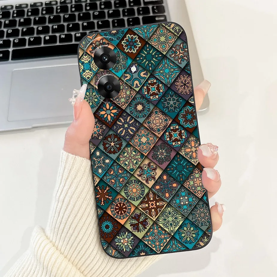Cute Cat Grid Pattern Soft TPU Phone Case - Stylish Protective Back Cover in Black