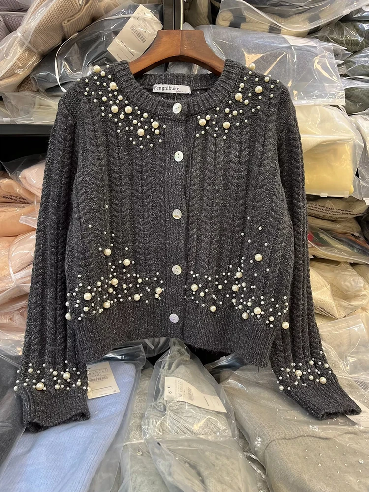 

2023 Autumn/Winter New Fashion Women's versatile temperament Pearl embellishment long sleeved knitted cardigan jacket