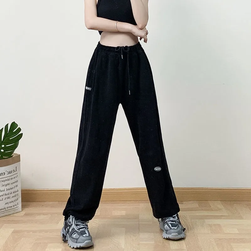 Рисунок 4 - Новинка 2023, спортивные брюки для женщин