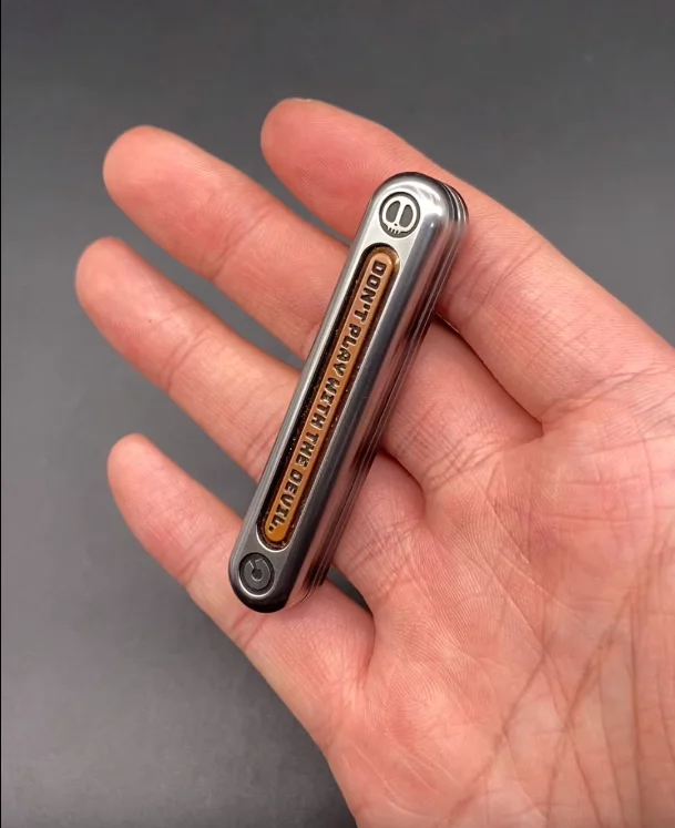 

Декомпрессионная игрушка LAUTIE deep-жареные палочки из теста topd push edc
