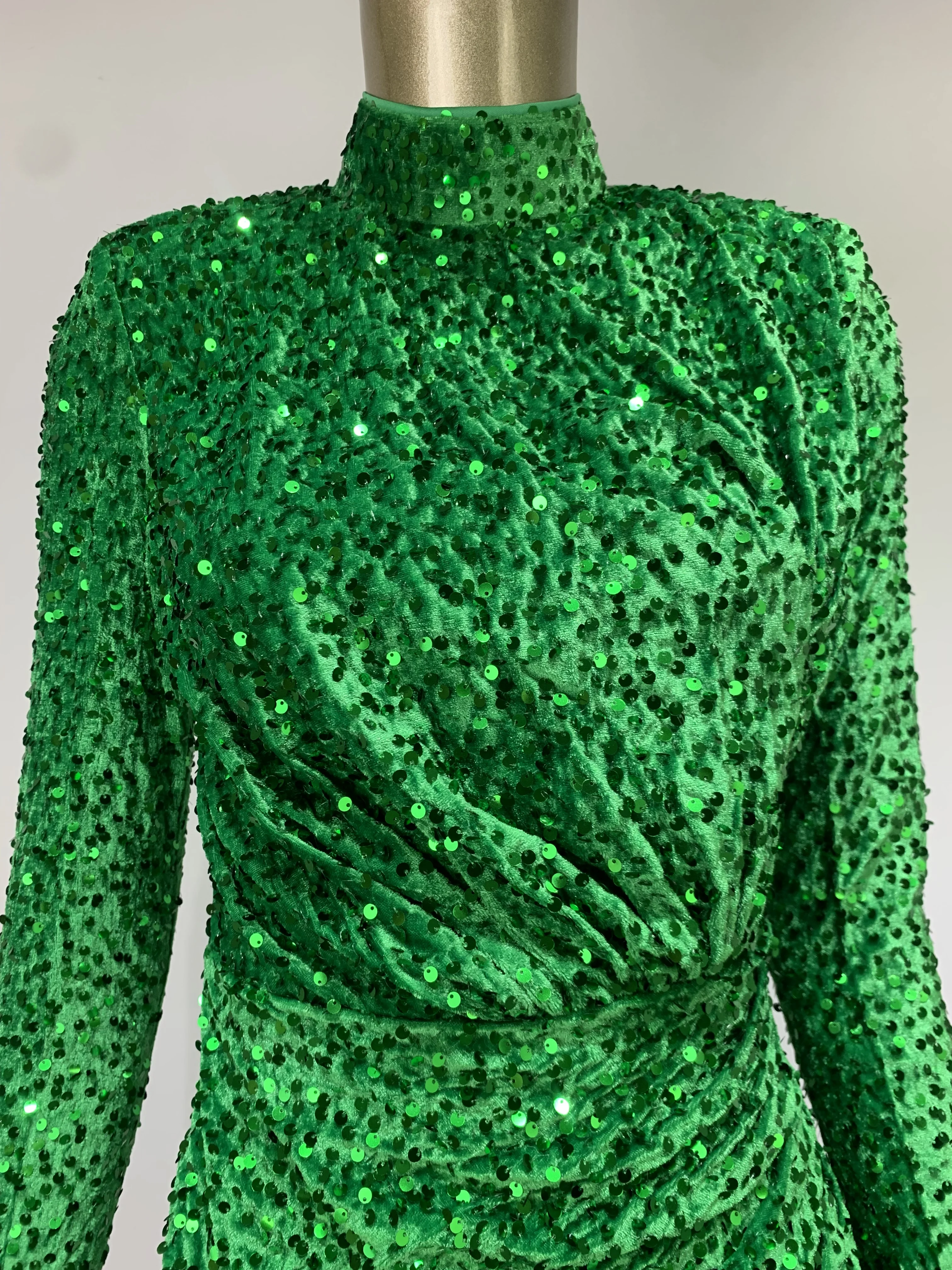    Ʋ  Ҹ  ׸ ̴ ر Bodycon 巹,  ̺ Ƽ Ŭ 巹 2023