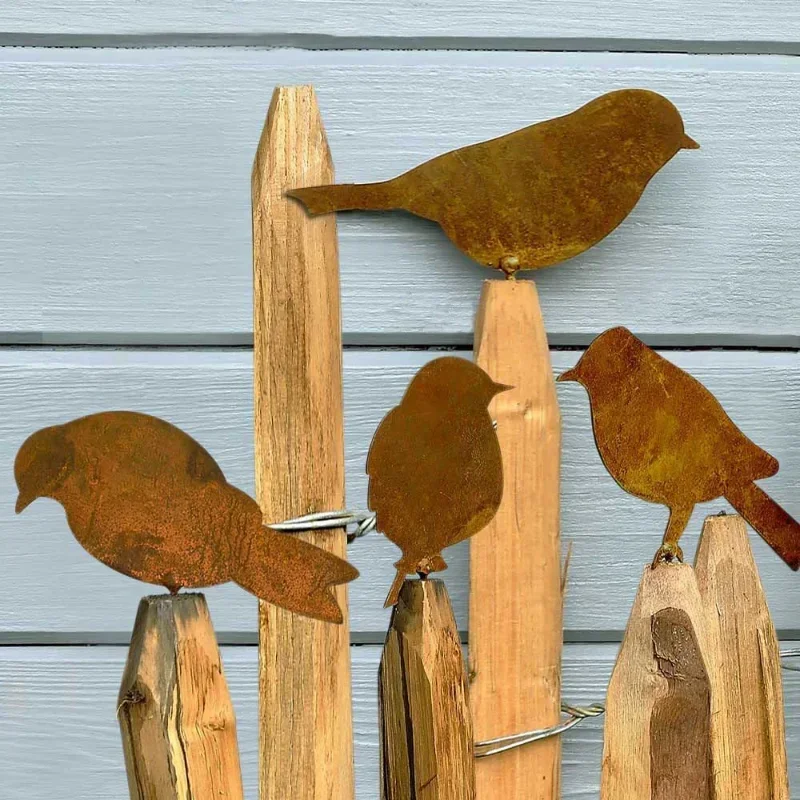 

4pcs/set Rusty Metal Bird Ornament Iron Crafts Bird Shaped Art Silhouette Sculpture Outdoor Garden Fence Decoration