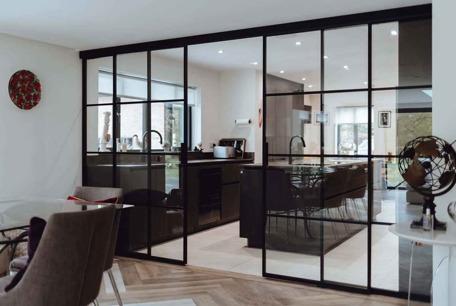 Home Interior Doors Minimalist Narrow Aluminum Frame Sliding Door Powder Coating Tempered Glass Door for Decoration Custom