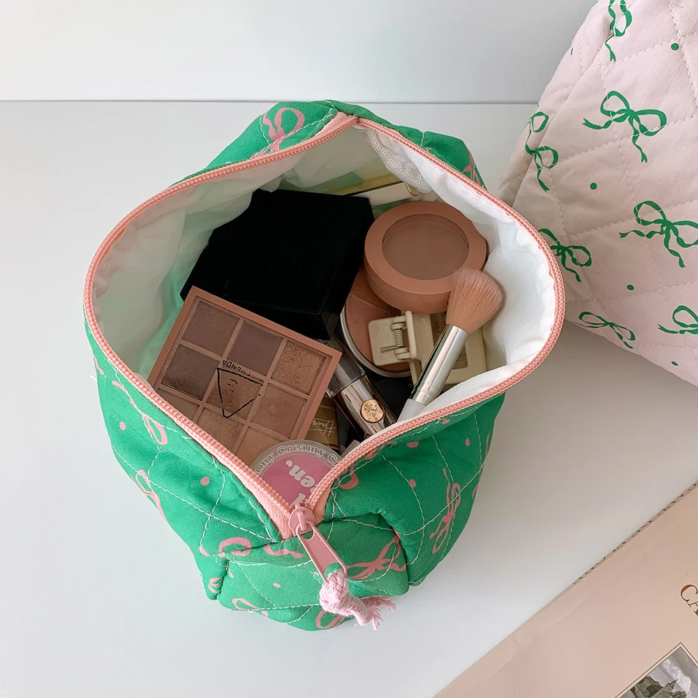 Ins Style Korean Quilted Cotton Fabric Cosmetic Bag Pink and Green Fresh Cosmetic Organizer Bag for Home Organizer Toiletry Bag 5