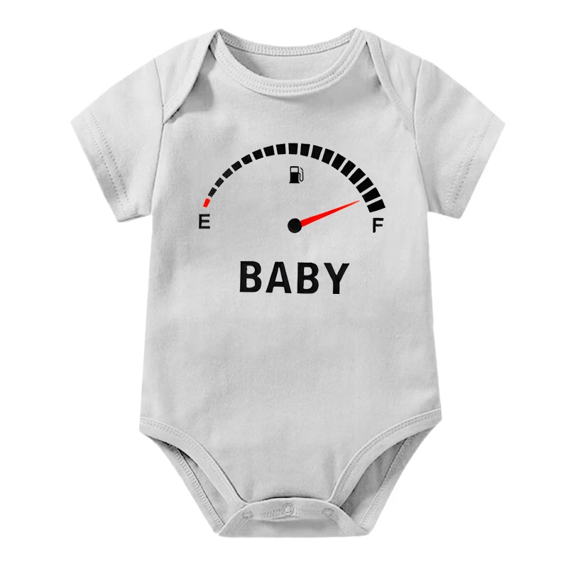 thumbnail image 1 of Camisetas a juego con estampado creativo de medidor de aceite para la familia, camisetas de cuello redondo a la moda para PAPÁ y MAMA, mamelucos de algodón para bebés, atuendos familiares para fiestas, 1 of 5