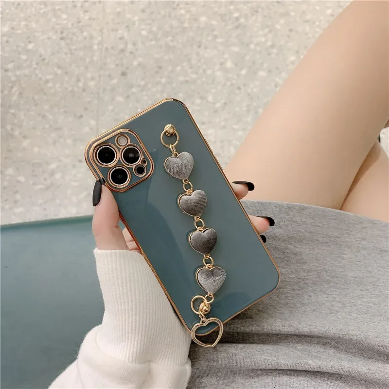 thumbnail image 1 of Luxury Plating Heart Metal Bracelet Phone Chain Case for iPhone 15 14 13 Pro Max 12 11 XR XS X 7 8 plus Cover, 1 of 5