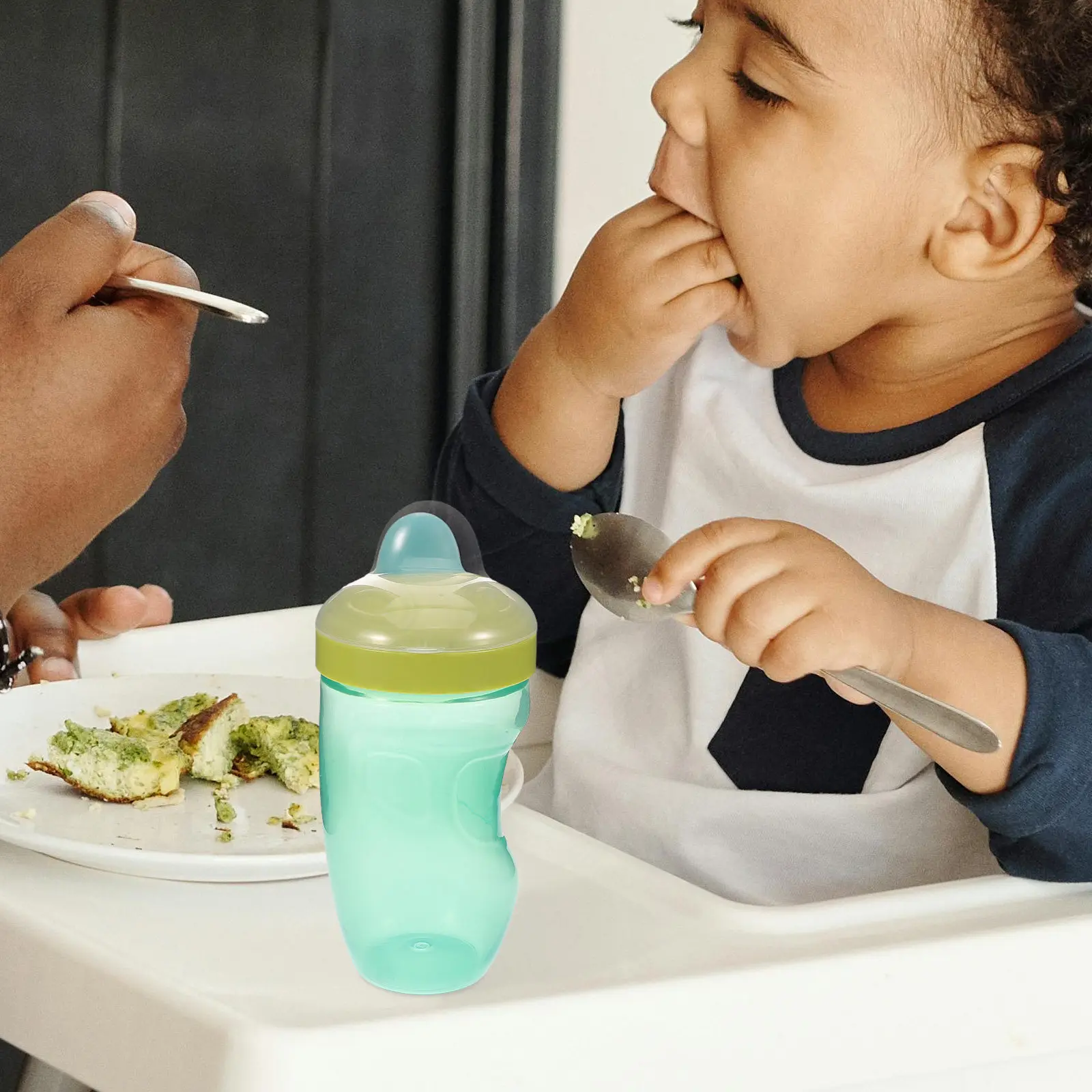 내구성이 뛰어난 흘림 방지 용 물병 PP 소재 대용량 오리주둥이형 주둥이 활동적인 에게 이상적 간편한 사용