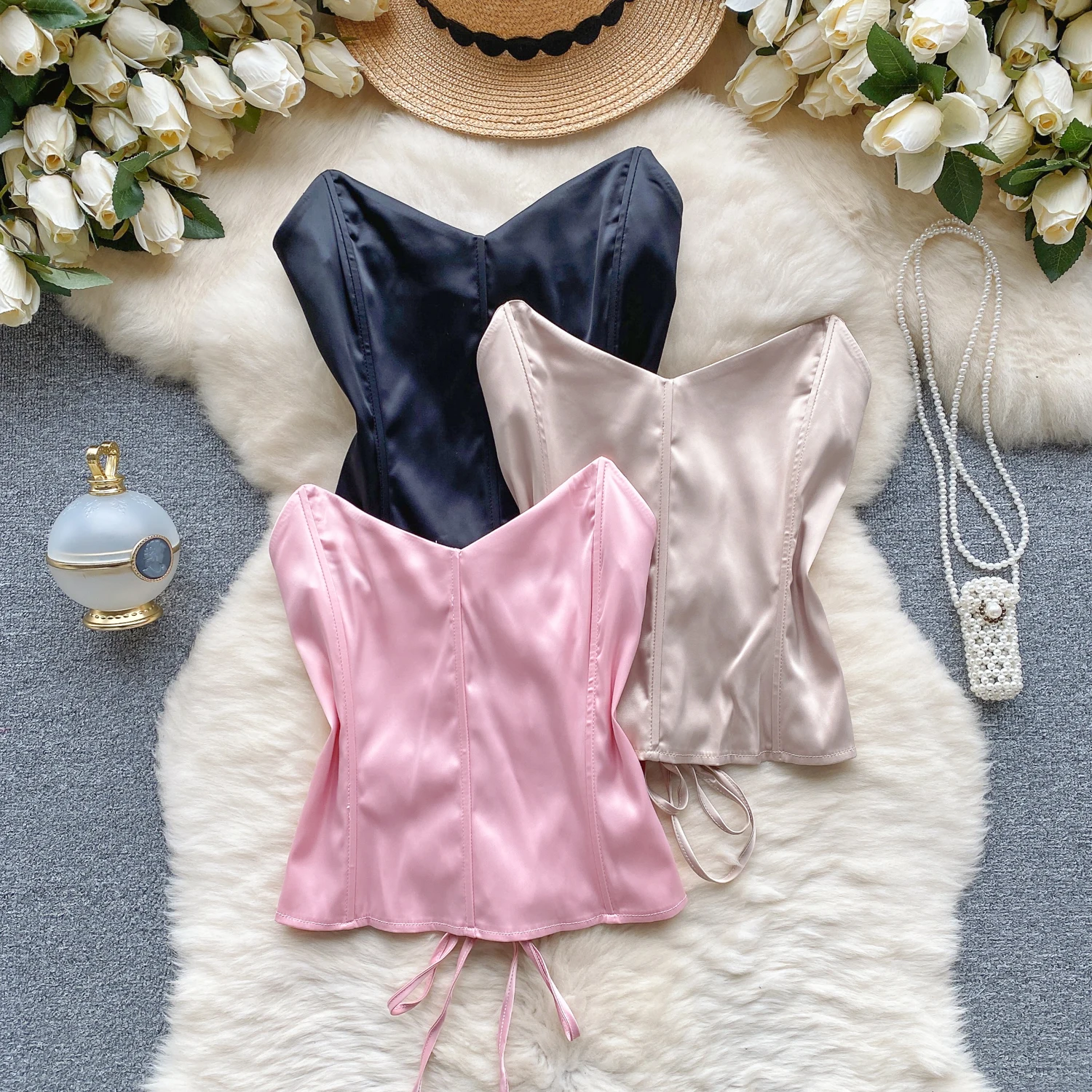 

Clothland Women Sexy Lace Up Blouse V Neck Strapless Sleeveless Bow Tie Female Chic Pink Black Chic Tops Blusa Mujer WA212