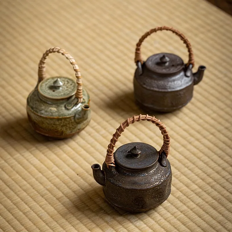 Handle Ceramic Teapot Lifting Beam Pot Small Capacity Single Pot Tea Infuser Afternoon Tea Pot with Filter Teas Kettle