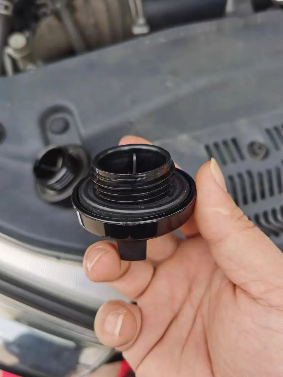 12180-28010 Engine Oil Filler Cap For Toyota Tacoma RAV4 Scion Lexus
