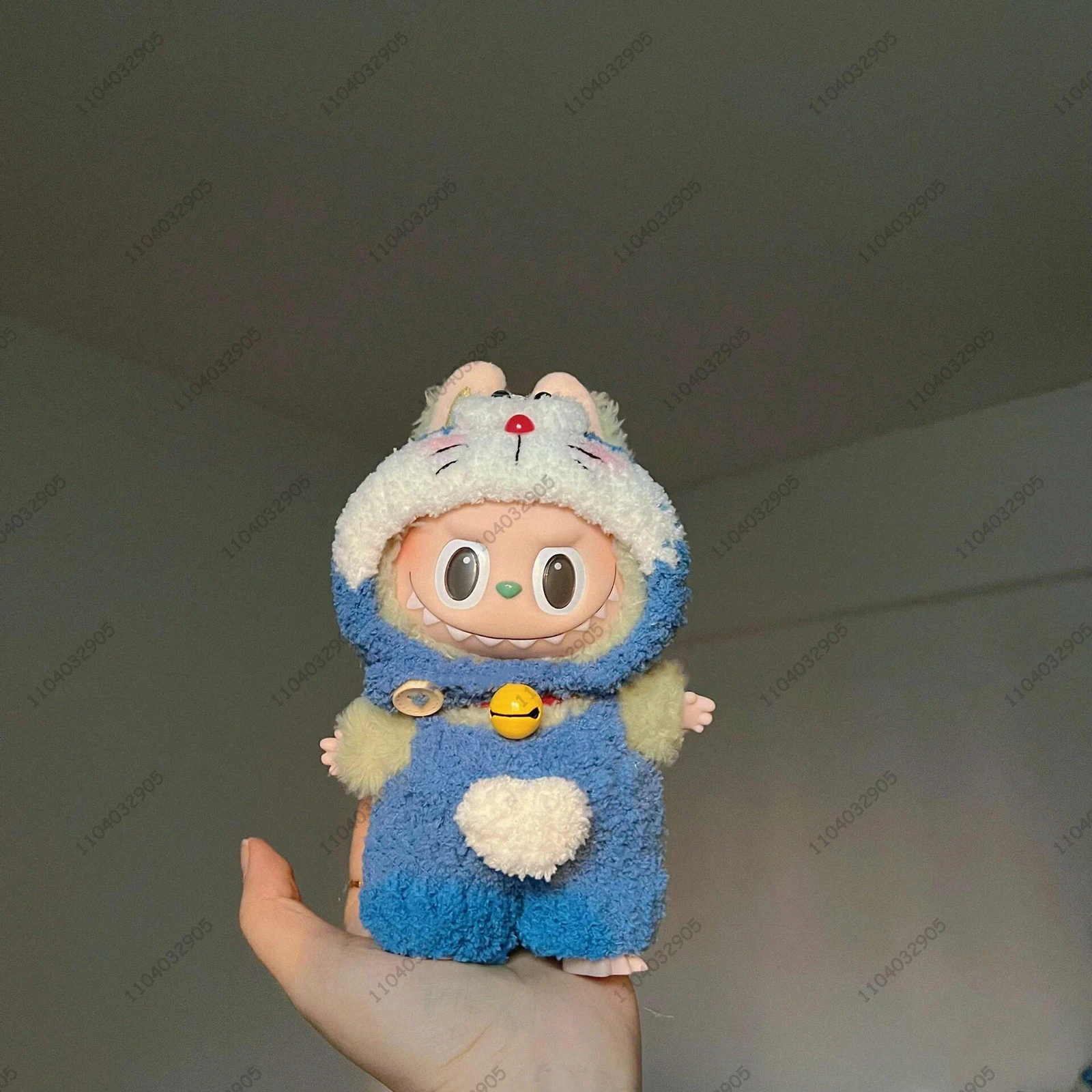 Labubu The Monsters Clothes Doraemon Costume Blue Suit Vinyl Doll 1:1 Replica Action Figure Bag Charm Bag Pendant Gift Toy