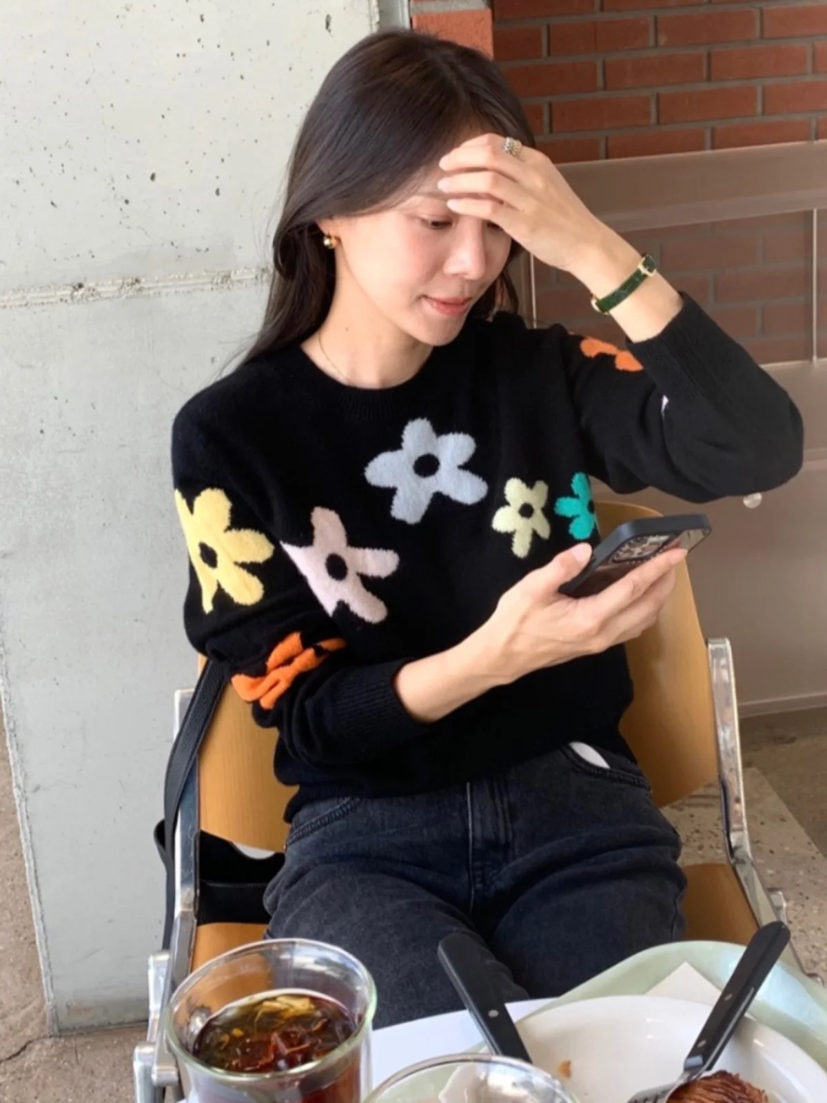 Korean Sweet Flower Knitted Sweater Women's Loose Design round Ne Overhead Top Trendy Autumn Faion Comfortable Warmth