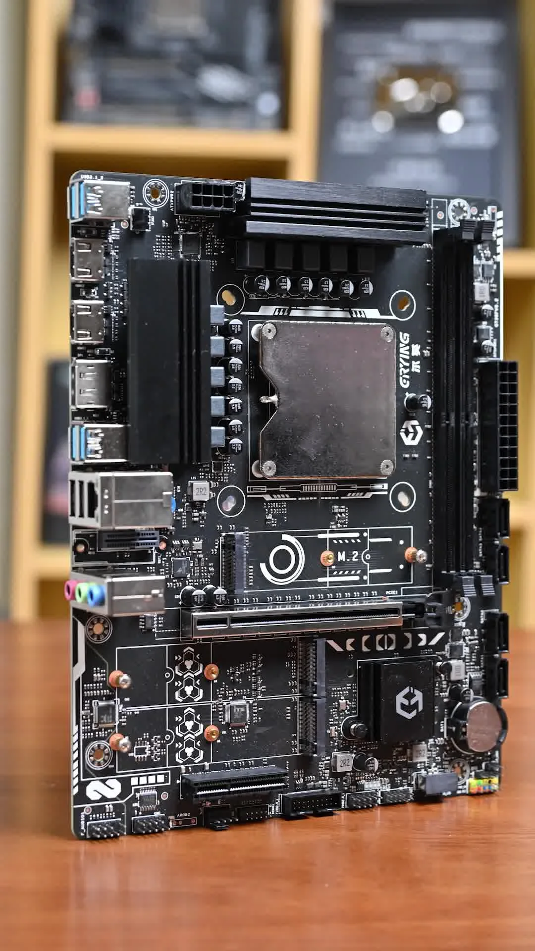 M-ATX LGA 1151 CPU マザーボード セット Q1K3 ES 0000 (i7 13700HX を