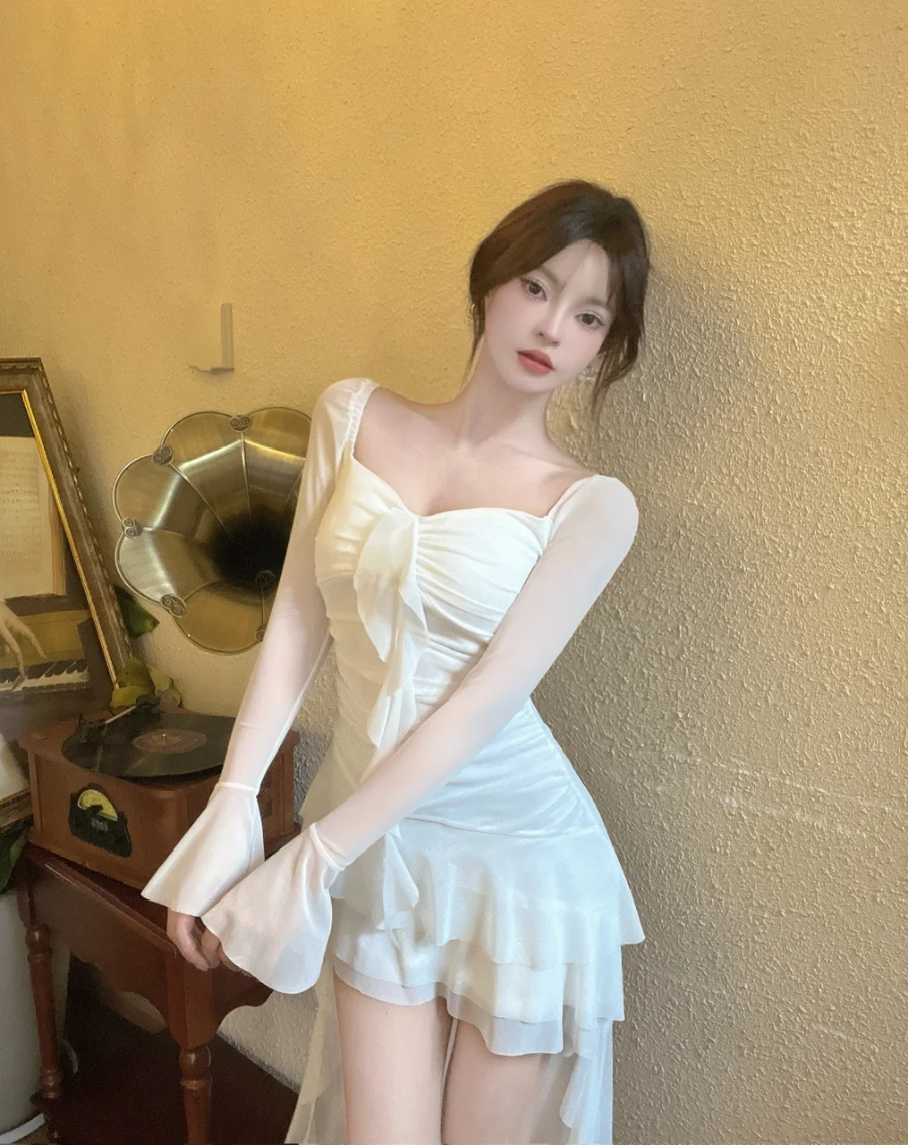 Vestido de fiesta de noche irregular Y2K de malla de manga larga con cuello cuadrado y volantes, corte en A, sexy, moda coreana