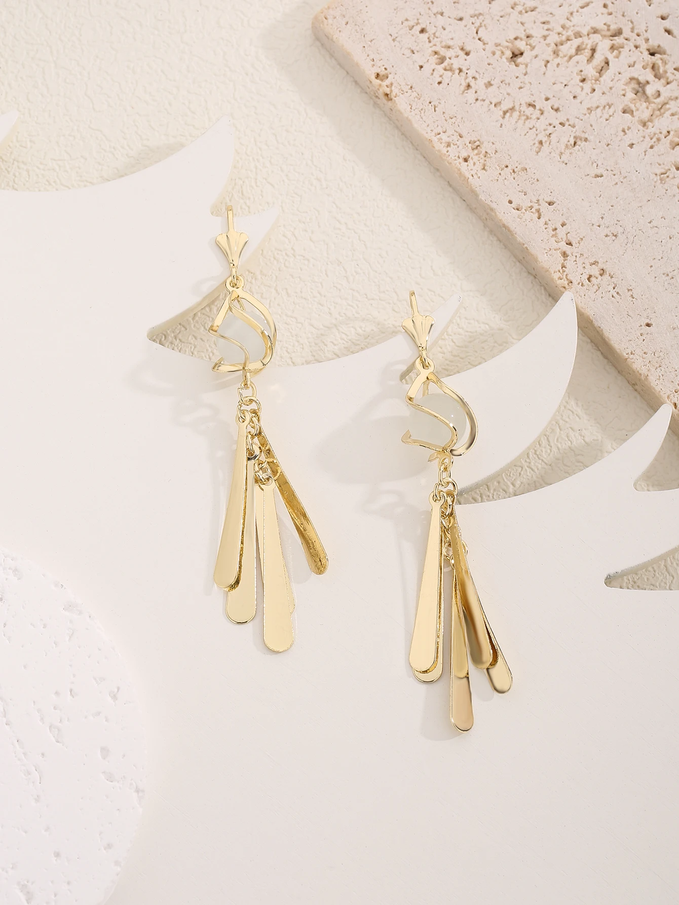 FanSibao women earrings with sequins tassels hanging earrings elegant party jewelry women accessories
