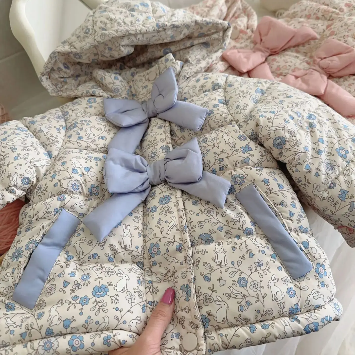 Children Jackets Girls Coat Cute Baby Girls Floral Print Cotton Padded Coat Winter Thick Warm Bow Hooded Coat Toddler Girls Quilted Jacket Outerwear