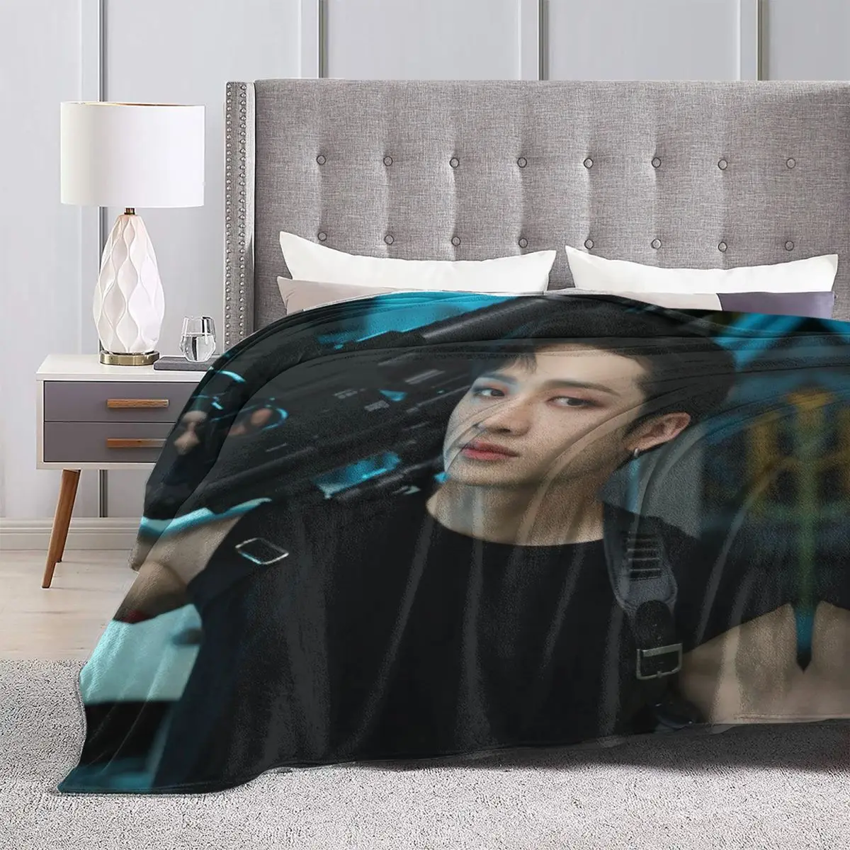 ���� �ö��� ���, �ÿ��� �ҳ� ��, ������ �ε巯�� ������ ���, �Ž� ����� ���� ����ִ� ħ�뺸 ���� ħ�� Ŀ��