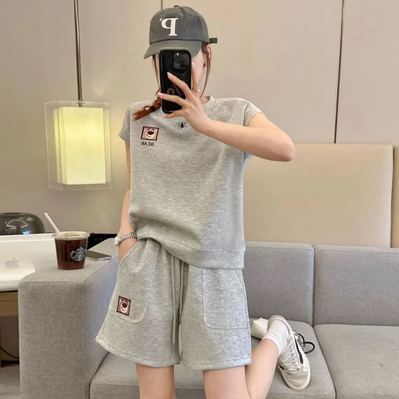 

Large Korean Version Women's Casual Sports Set Women's Fashion Small Fragrance Two-piece Loose Fitting Short Sleeved