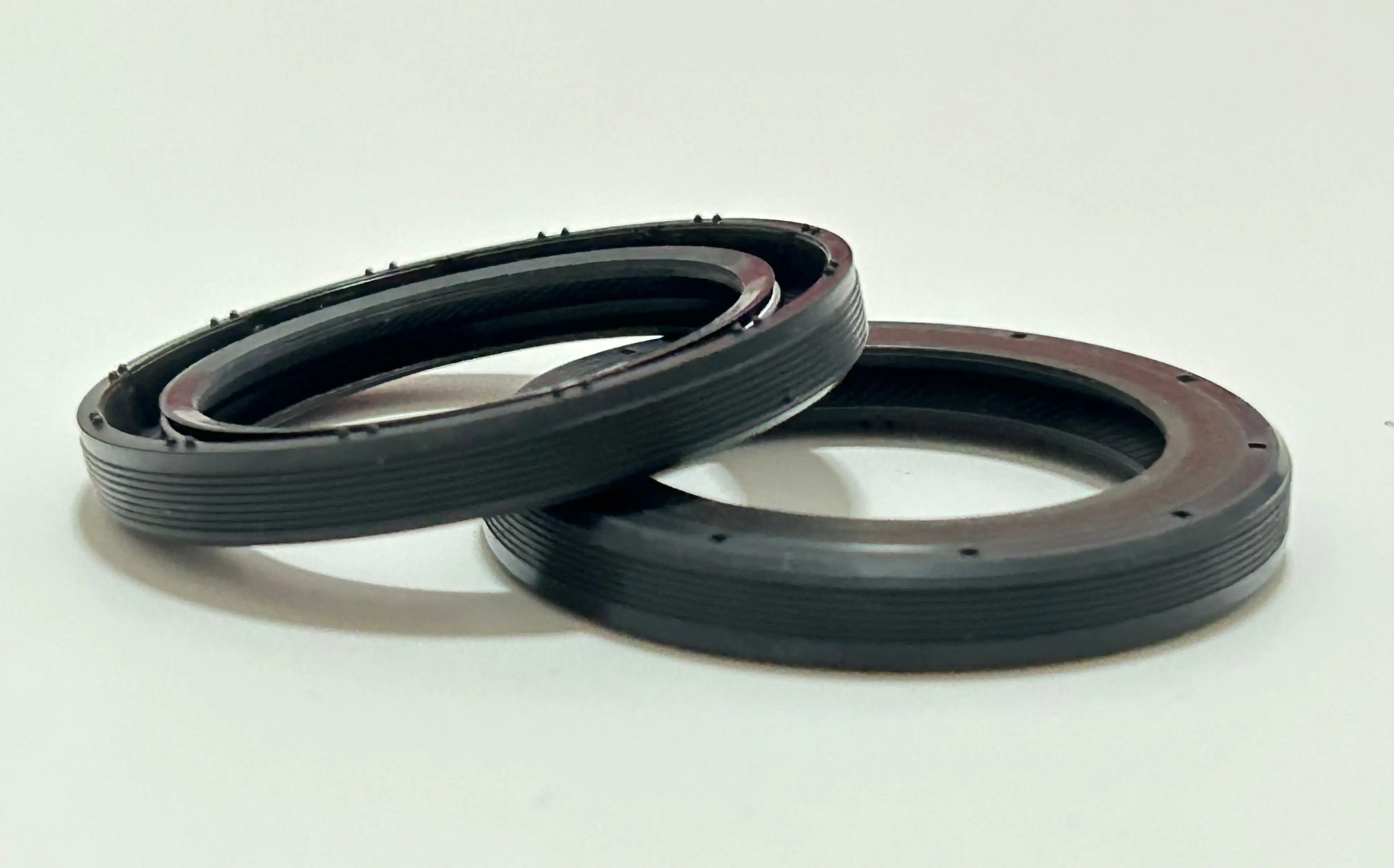 312164 3121.64 312140 3121.40 7703087209 8200279711 DP0 AL4 Axle oil seal left for Peugeot Renault Size 40*54*6