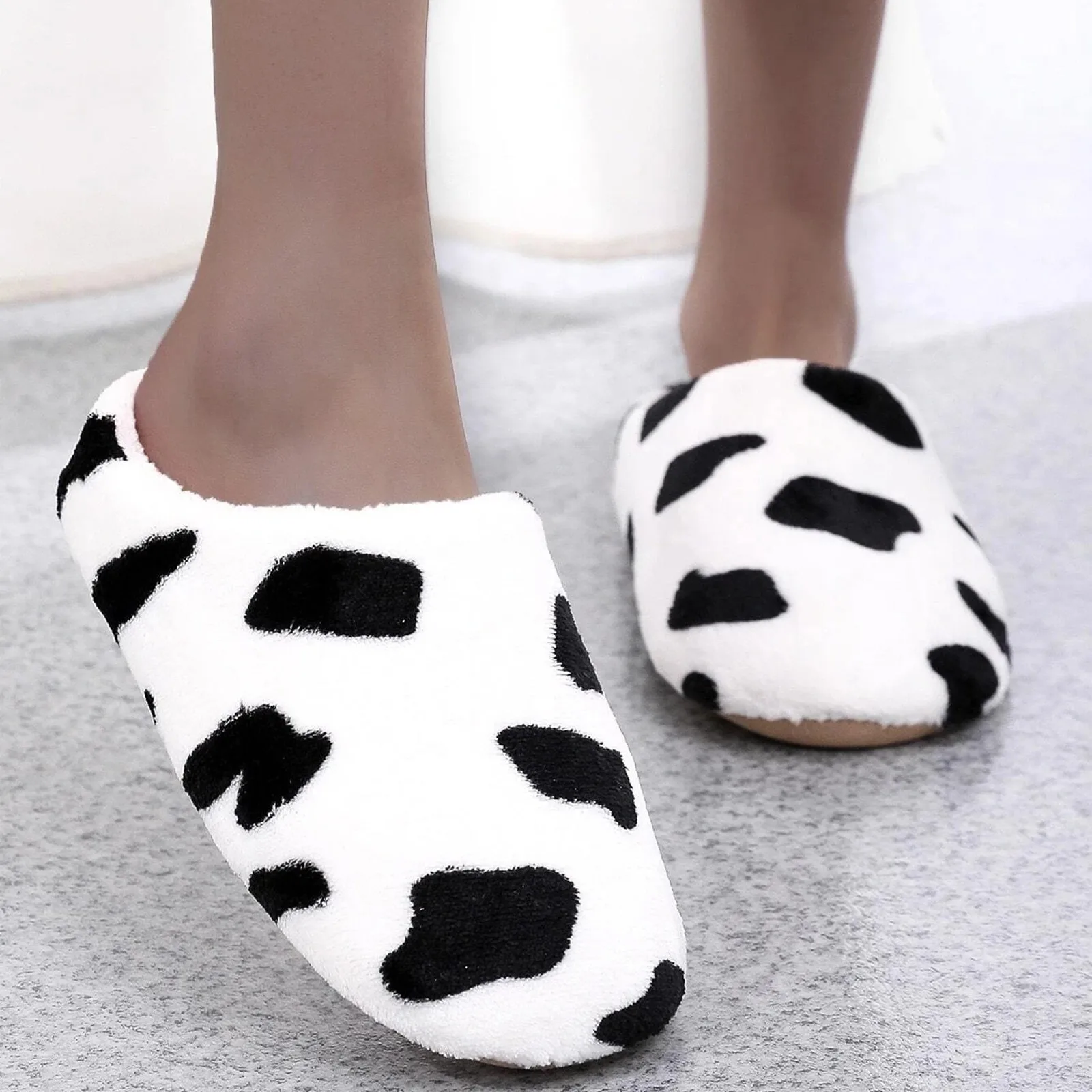 

Winter Indoor Slippers Men Women Warm Short Plush Slippers Home Quiet Floor Slides Shoes Soft Male Female Cotton Milk Slippers
