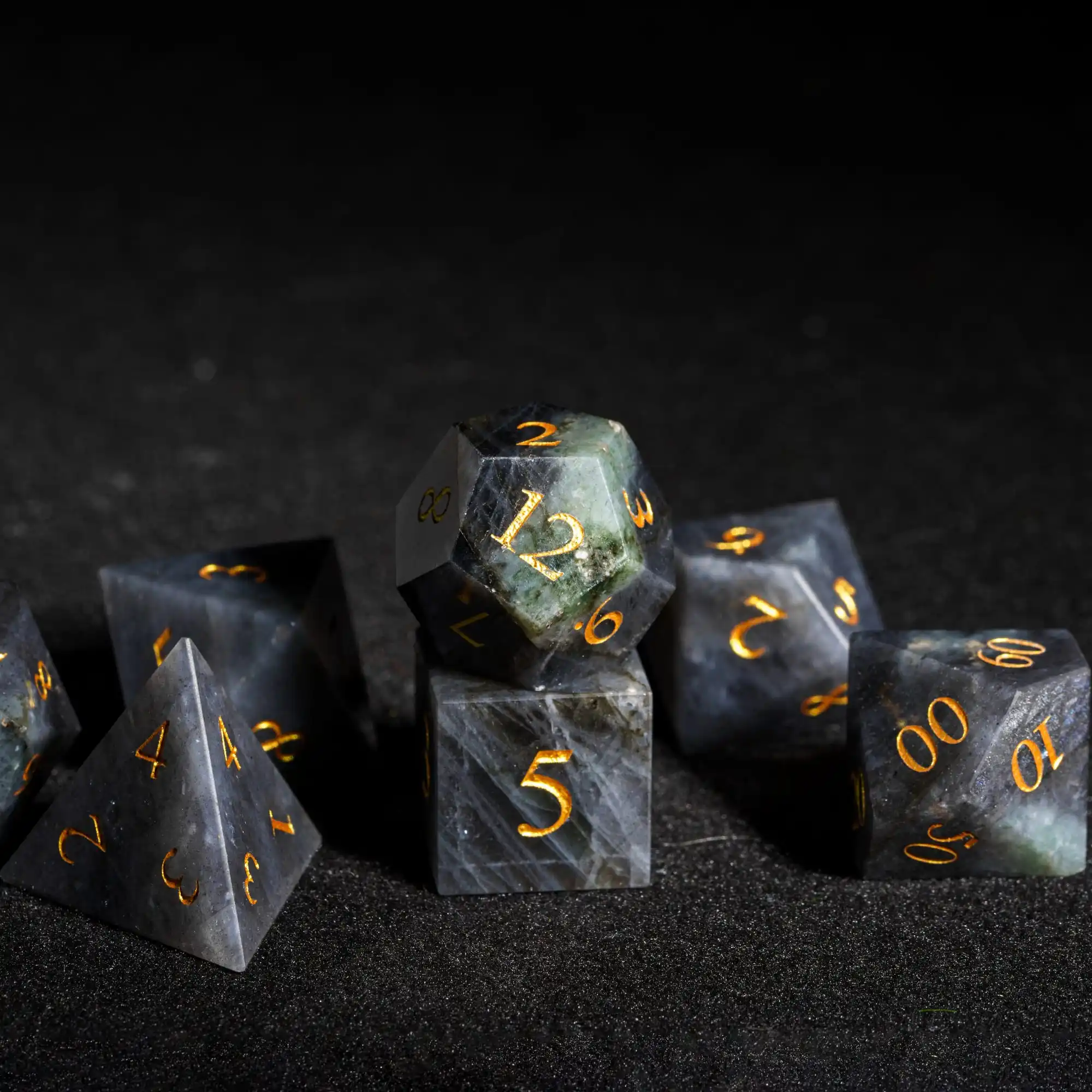 Cusdie 7Pcs Handmade Sun Stone Dice 16mm Polyhedral Dice Set with Leather box Gemstone Dices for Collection-Labradorite