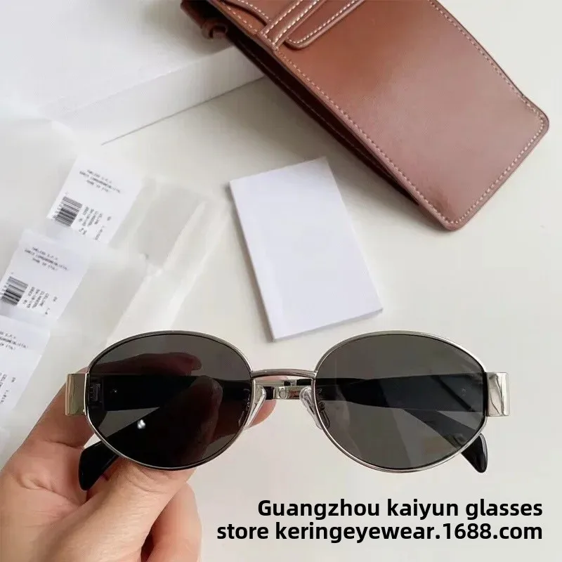 Lisa ���ο� �Ȱ� ��Ƽ�� ���� ���۶� ����� �����̳� ȸ�� �� 40235 ��Ư�� ���� ��� �׼�����